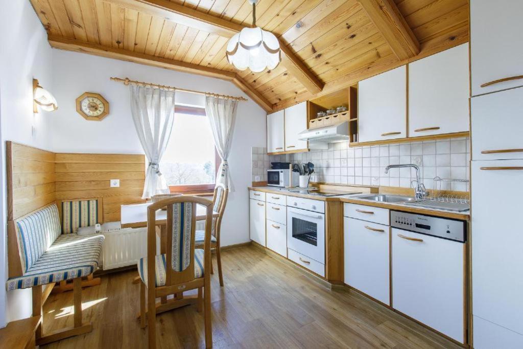 Alpinia Apartments Блед Экстерьер фото